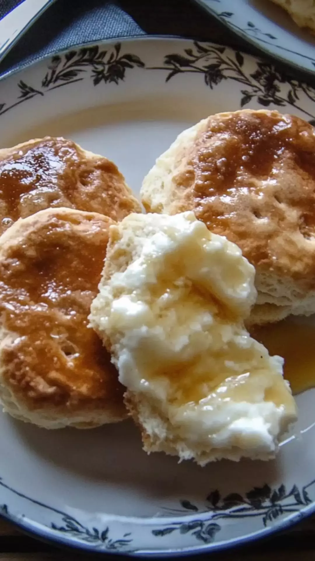 Cracker barrel biscuits copycat recipe